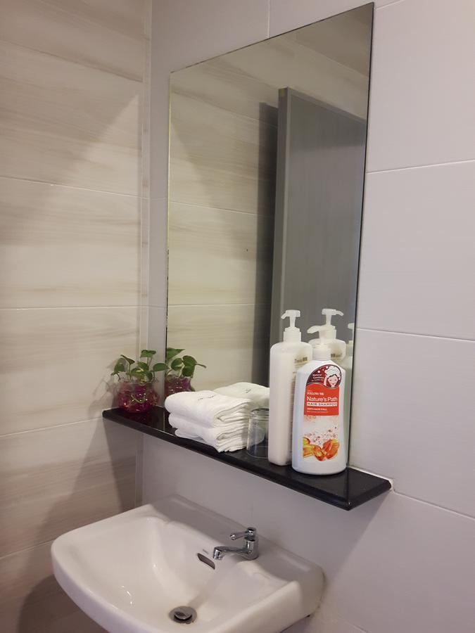 De Benz Inn Malacca Eksteriør billede
