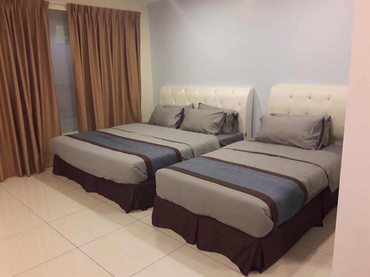 De Benz Inn Malacca Eksteriør billede