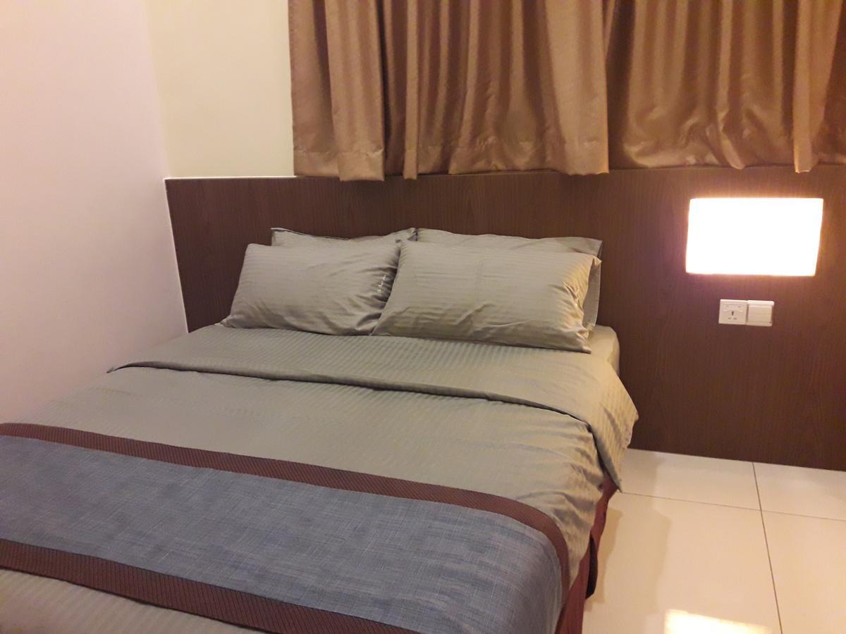 De Benz Inn Malacca Eksteriør billede